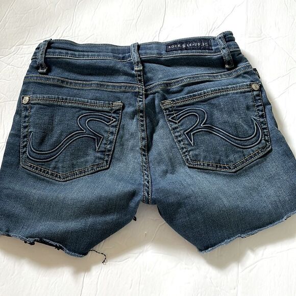 Rock & Republic shorts - Picture 3 of 5